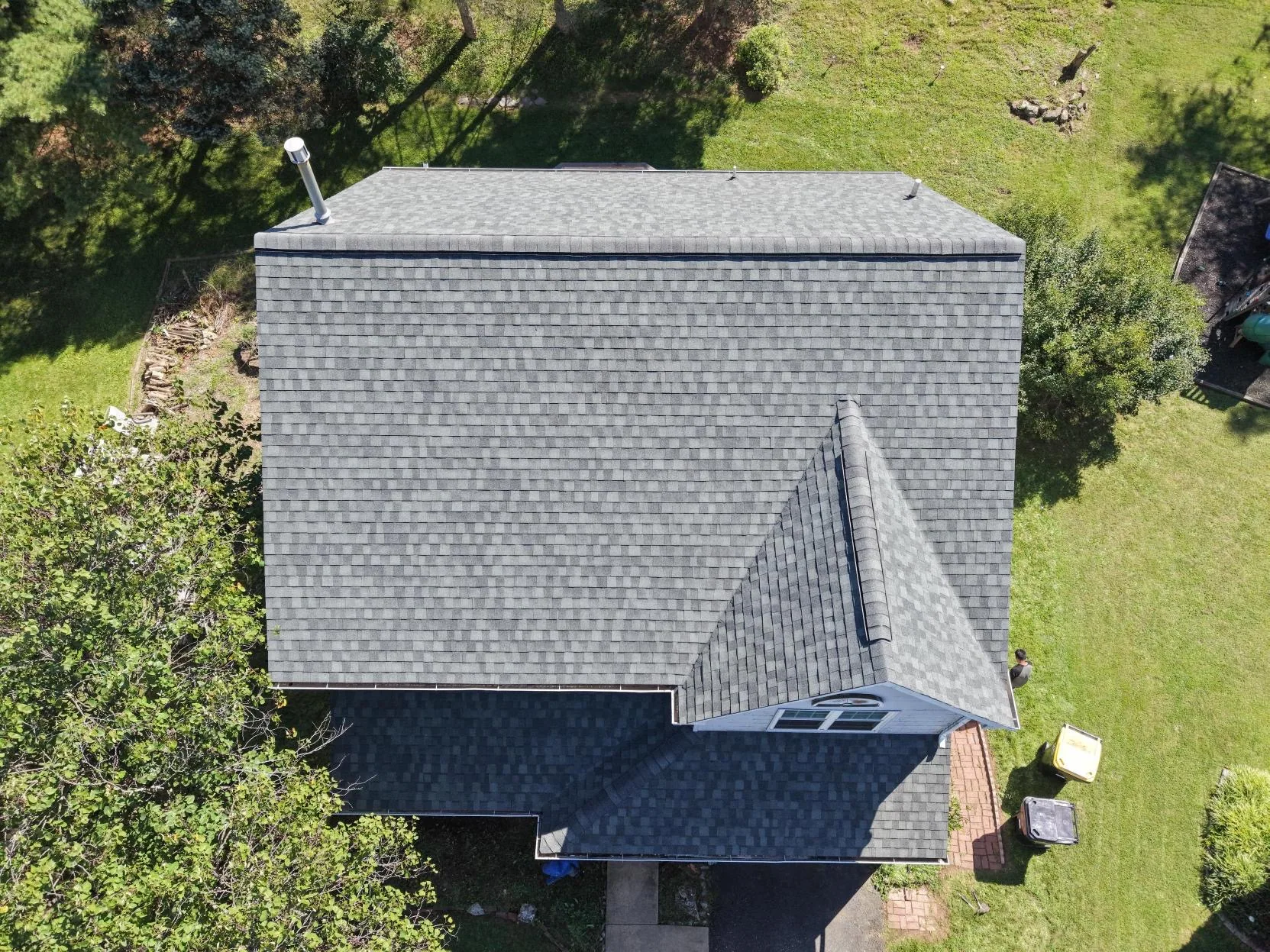 Light gray residential shingle roof